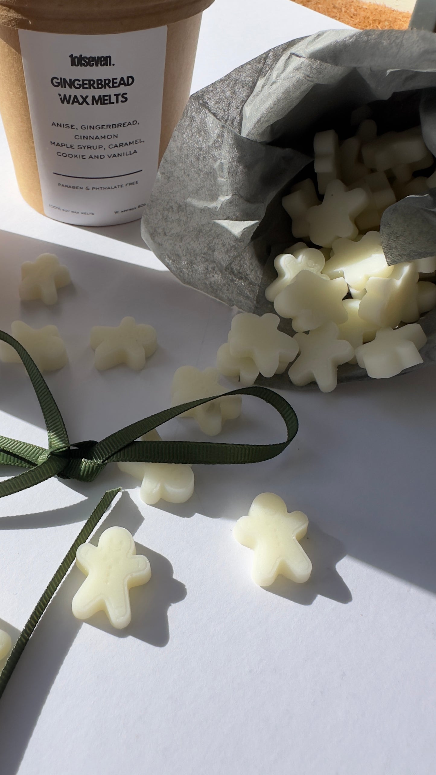 Mini Gingerbread men Scented Soy Wax Scoop Pots | Hand poured Christmas Scents  | Wax Melt Pots | Home Scents